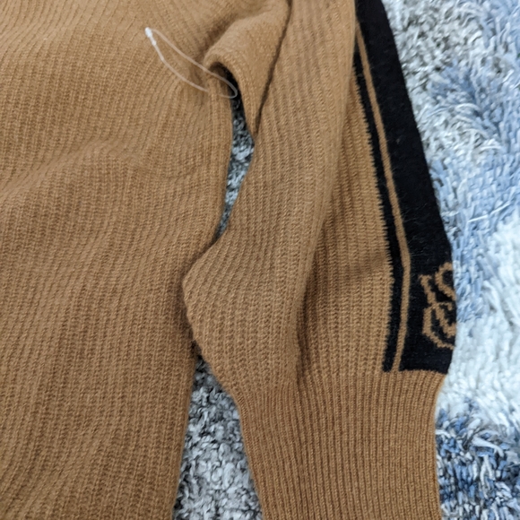 100% Cashmere.Victoria's secret cashmere set - Picture 4 of 6